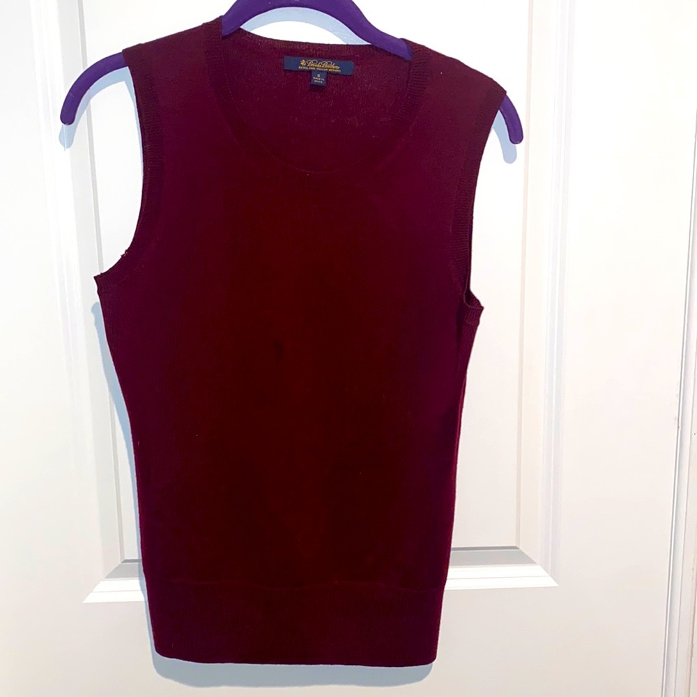 Brooks Brothers Women’s sleeveless shell / vest.